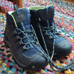 Keen hiking boots